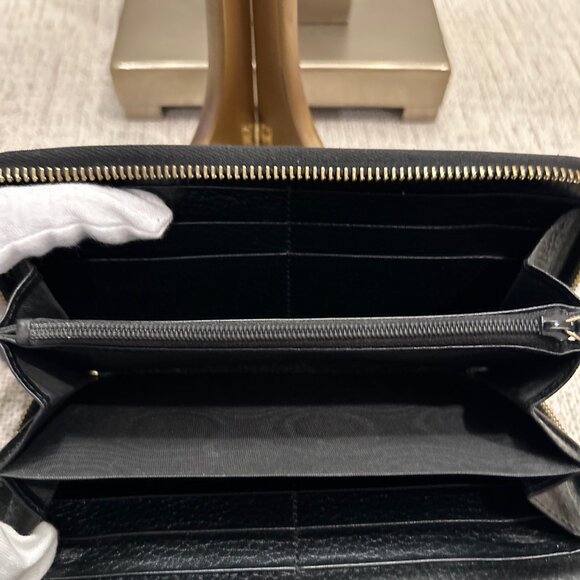 Authentic GUCCI GG Logo Bifold Zip Around Long Leather Wallet w/Gold Hardware - Picture 7 of 11